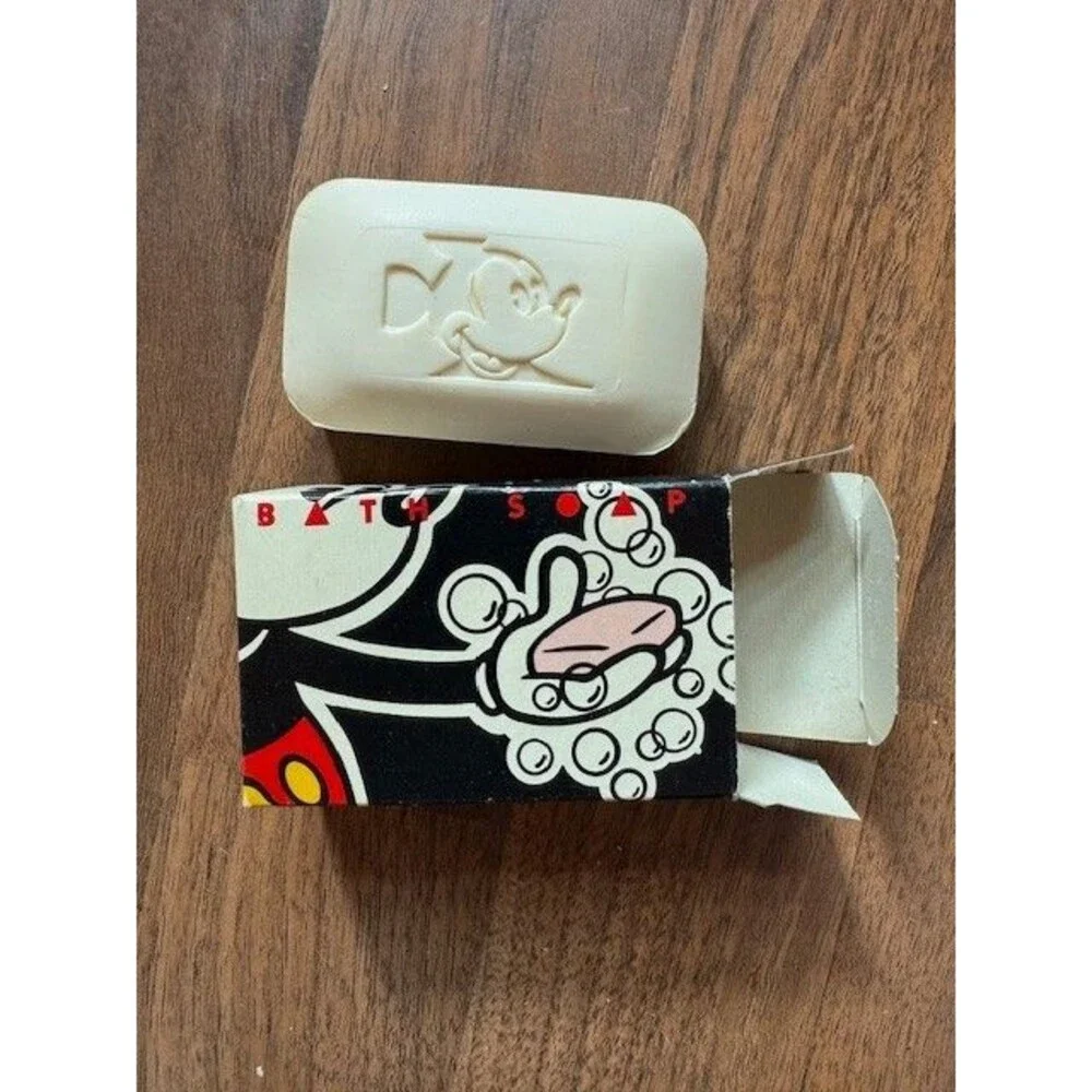Vintage Walt‎ Disney Mickey Mouse Toiletries 8 PC Soap Mouthwash Conditioner Cap